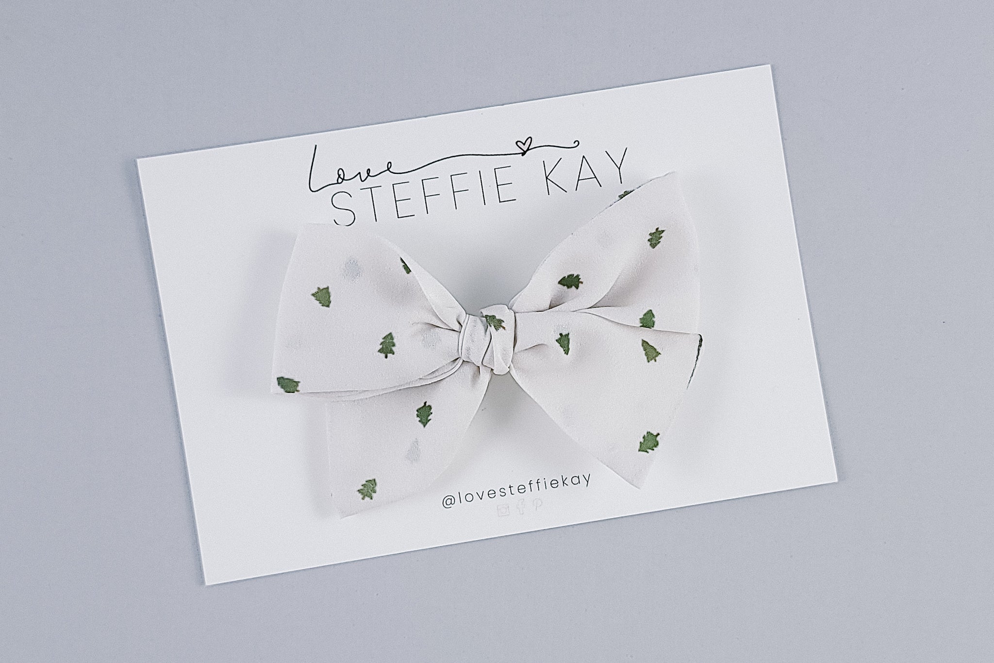 Pinwheel Bow | Tiny Trees