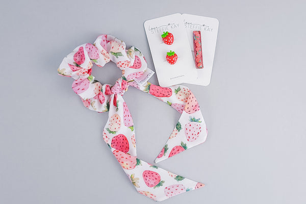 Hair Accessory Gift Set | Strawberries