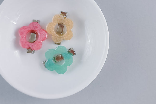 Resin Hair Clip | Retro Flowers