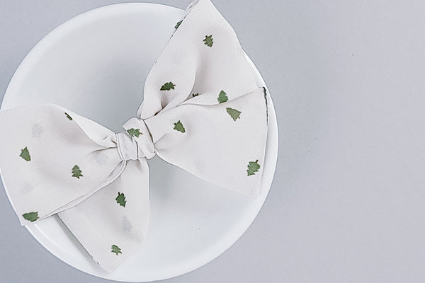 Pinwheel Bow | Tiny Trees