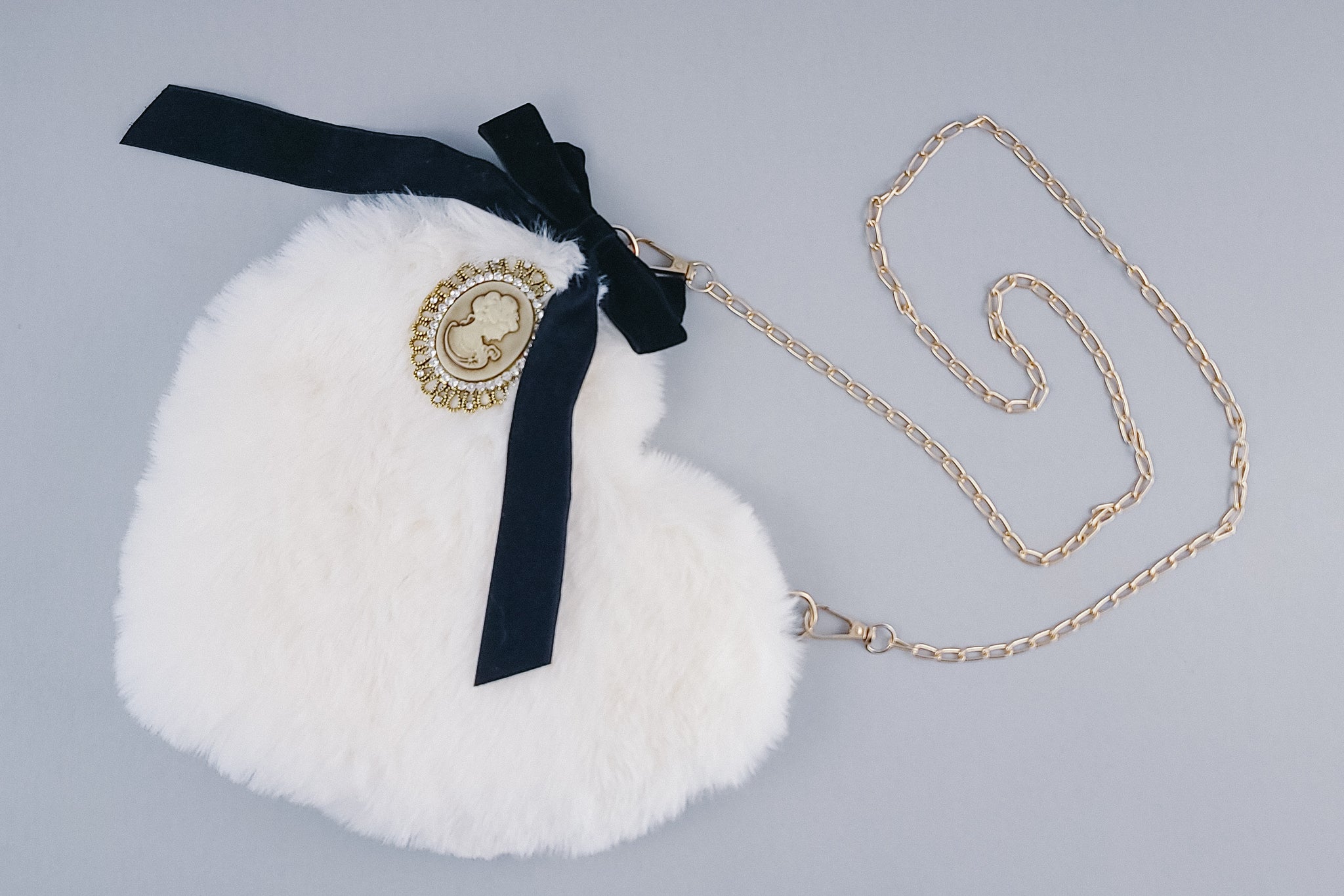 Faux Fur Heart Purse | White