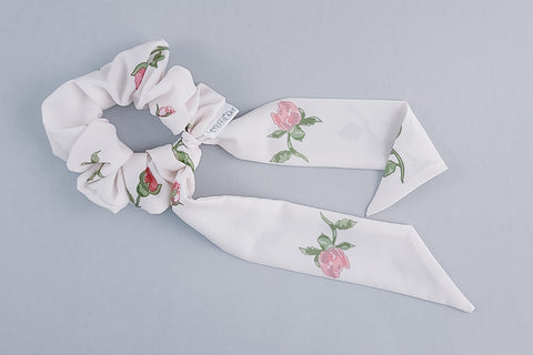 Tie Scrunchie | Rose Buds