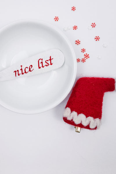 Embroidered Linen Snap Clip | Nice List