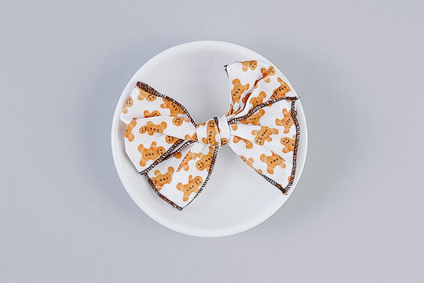 Serged Edge Pinwheel Bow | Gingerbread Men