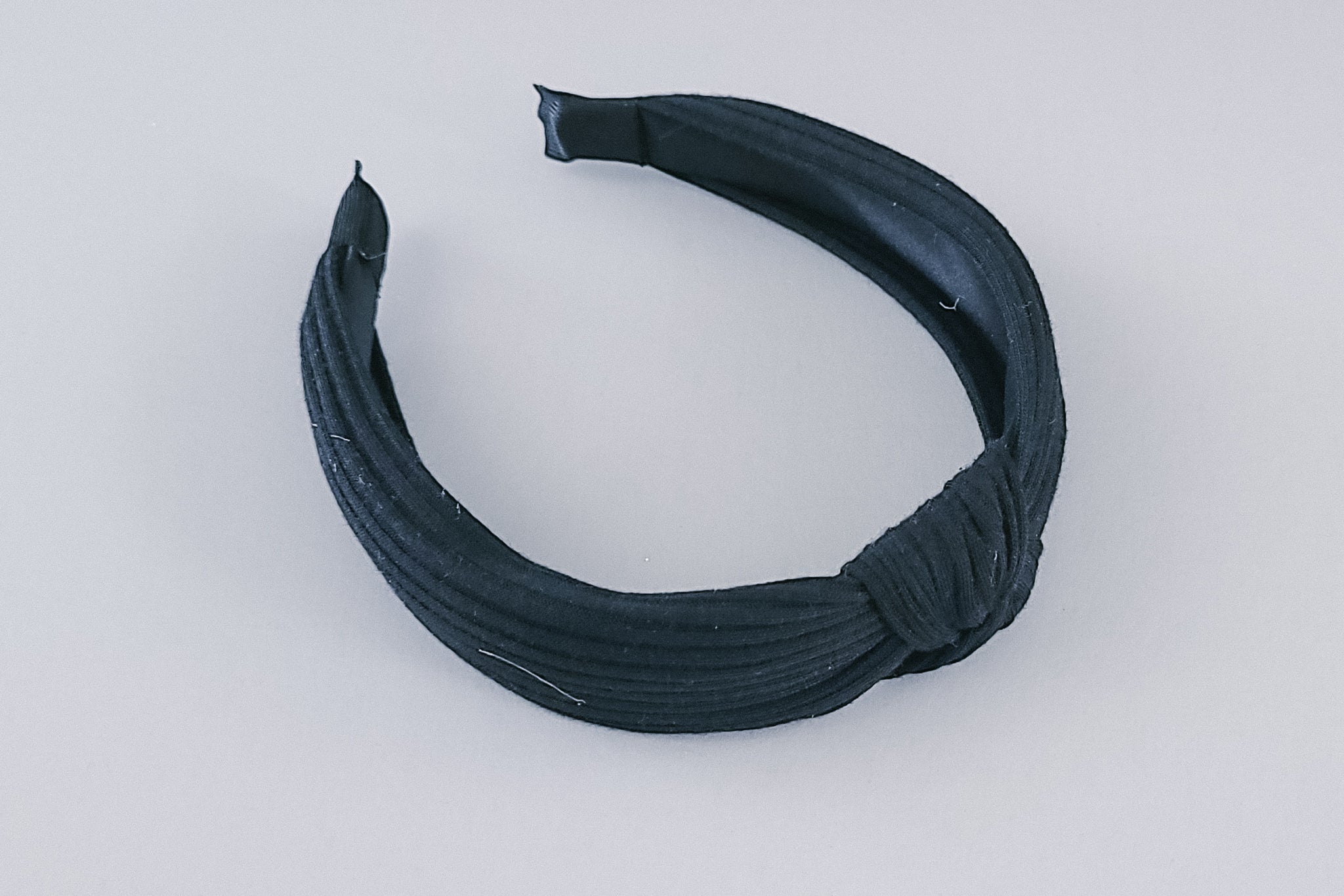 Knotted Headband | Black Ribbed Knit